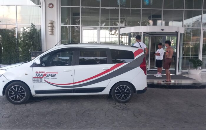 Exclusive 724 Gazipaşa Alanya Airport to Royal Towers Residence Alanya Private Transfer with alanyatransfer.com