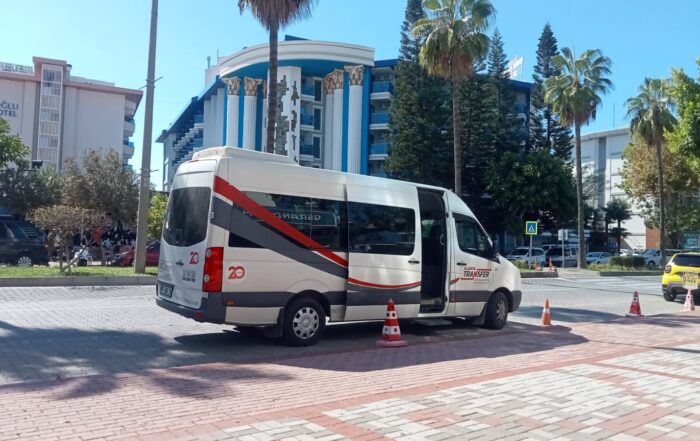🚖 Luxury & Comfortable 724 Private Transfer Services from Alanya to Belek Safe Fast and Reliable Airport & Hotel Transportation www.alanyatransfer.com