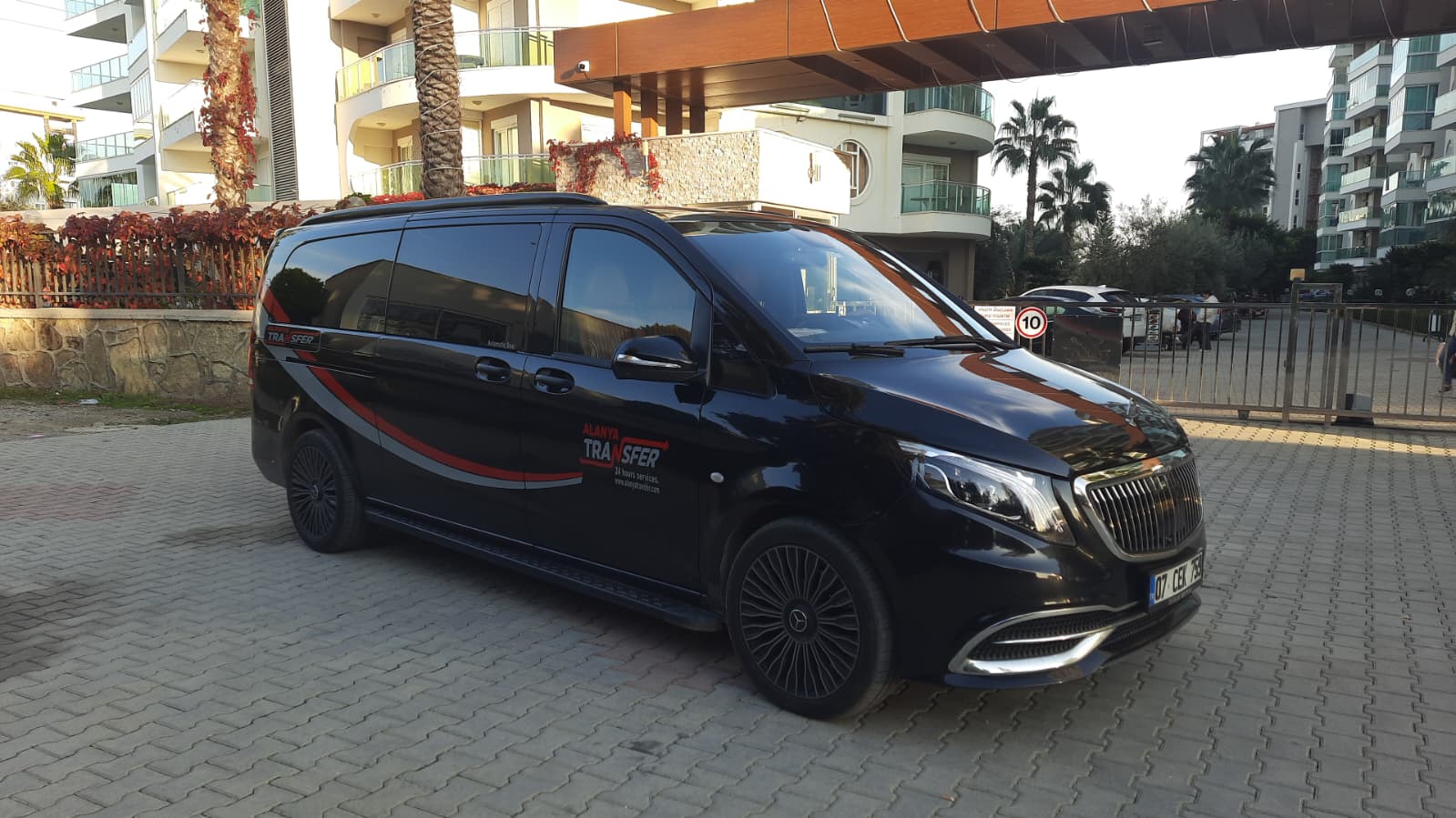 Antalya AYT Airport to Palm World Resort & Spa Side Vip Transfer Services Premium Comfortable and Always On Time Travel Experience