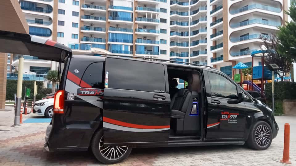 Exclusive & Luxurious Antalya AYT Airport to Royal Taj Mahal Hotel Side VIP Transfer Services for a Smooth and Comfortable Arrival alanyatransfer.com