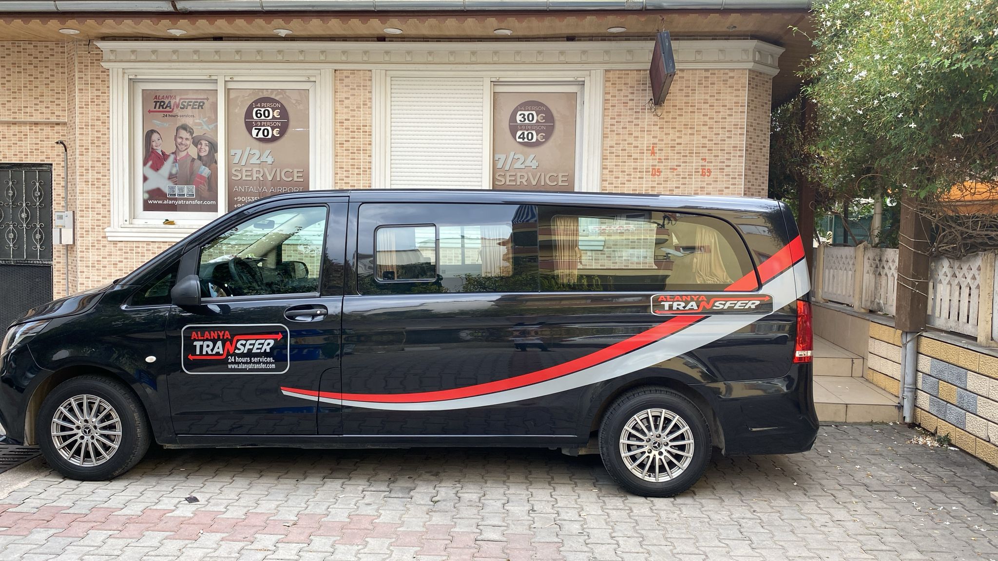 Gazipaşa Alanya Airport to Starbucks Saray Alanya Private Transfer Services for Comfortable and On Time Travel