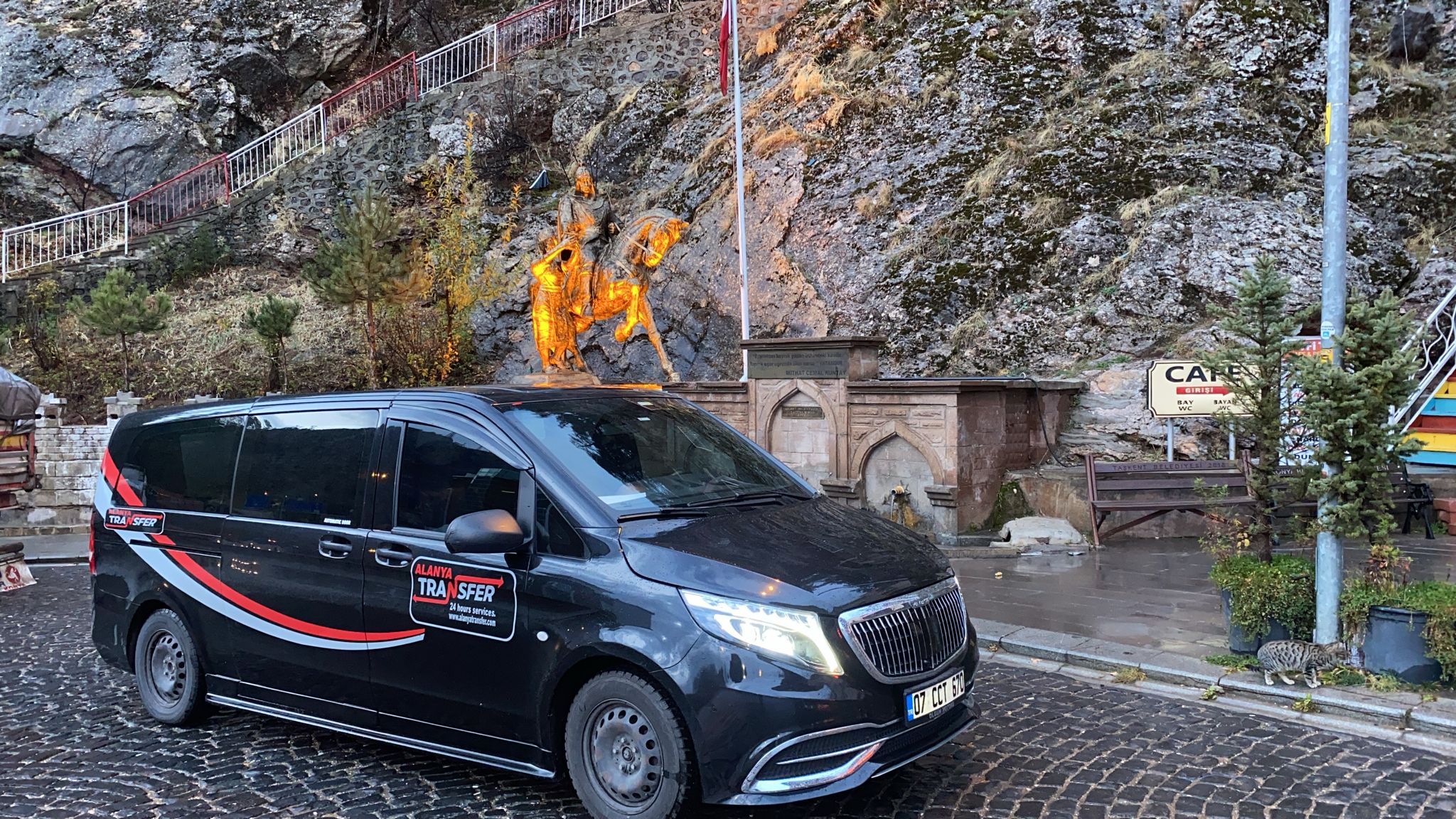 Luxury & Stress-Free Antalya AYT Airport to The Land of Legends Kingdom Belek VIP Transfer Services for an Exceptional Arrival Experience