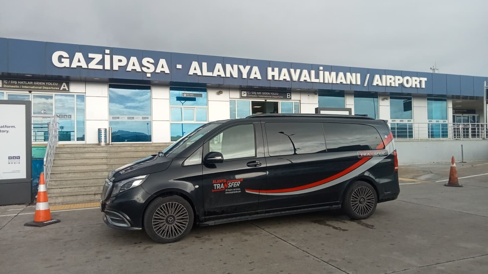 Comfortable & Direct Private Transfer from Gazipaşa Alanya Airport to Yekta Kingdom Trade Center Mahmutlar
