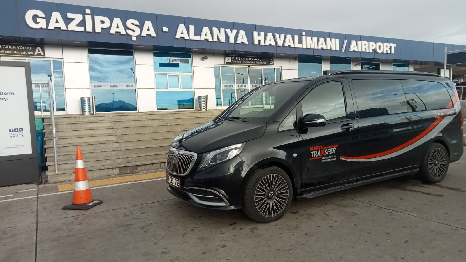 Comfortable Gazipaşa Alanya Airport to Toros Bulvar Residence Mahmutlar Private Transfer Services for a Smooth Arrival alanyatransfer.com
