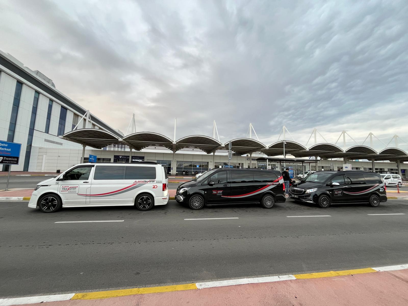 Premium Antalya AYT Airport to Royal Rose Hotel Türkler VIP Transfer Services for a Smooth and Luxurious Arrival alanyatransfer.com