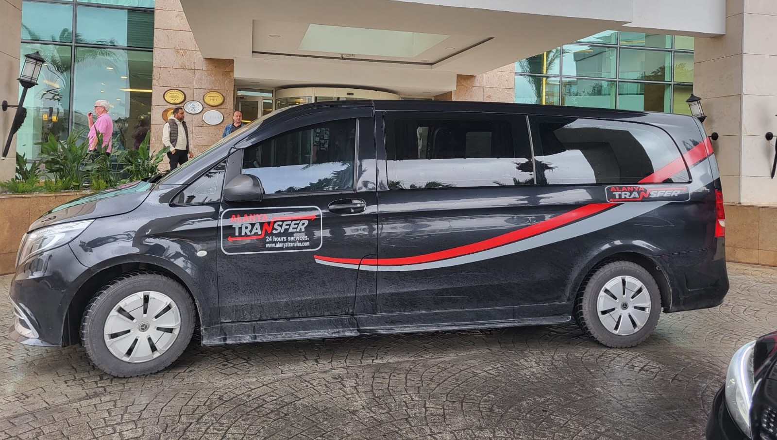 Antalya AYT Airport to Ahi Apart Hotel Alanya VIP Transfer Services Premium Safe and Comfortable Travel