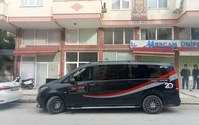 Antalya AYT Airport to Azura World Türkler VIP Transfer Services for a Premium Arrival Experience