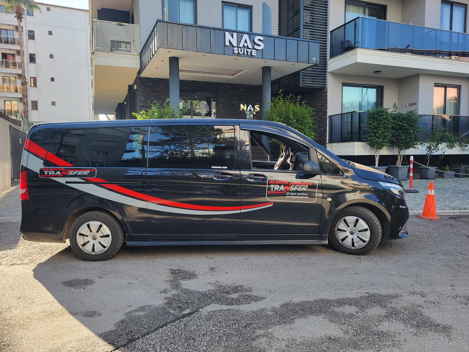 Antalya AYT Airport to Nas Suite Hotel Alanya VIP Transfer Services Premium Comfort from Arrival to Destination