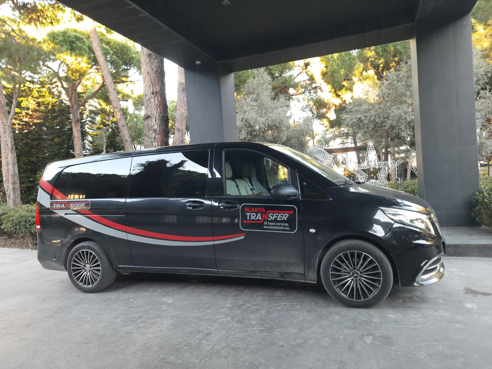 Antalya AYT Airport to Numa Port Hotel İskele Alanya VIP Transfer Services with Luxury Vehicles 724 Availability and Professional Chauffeurs