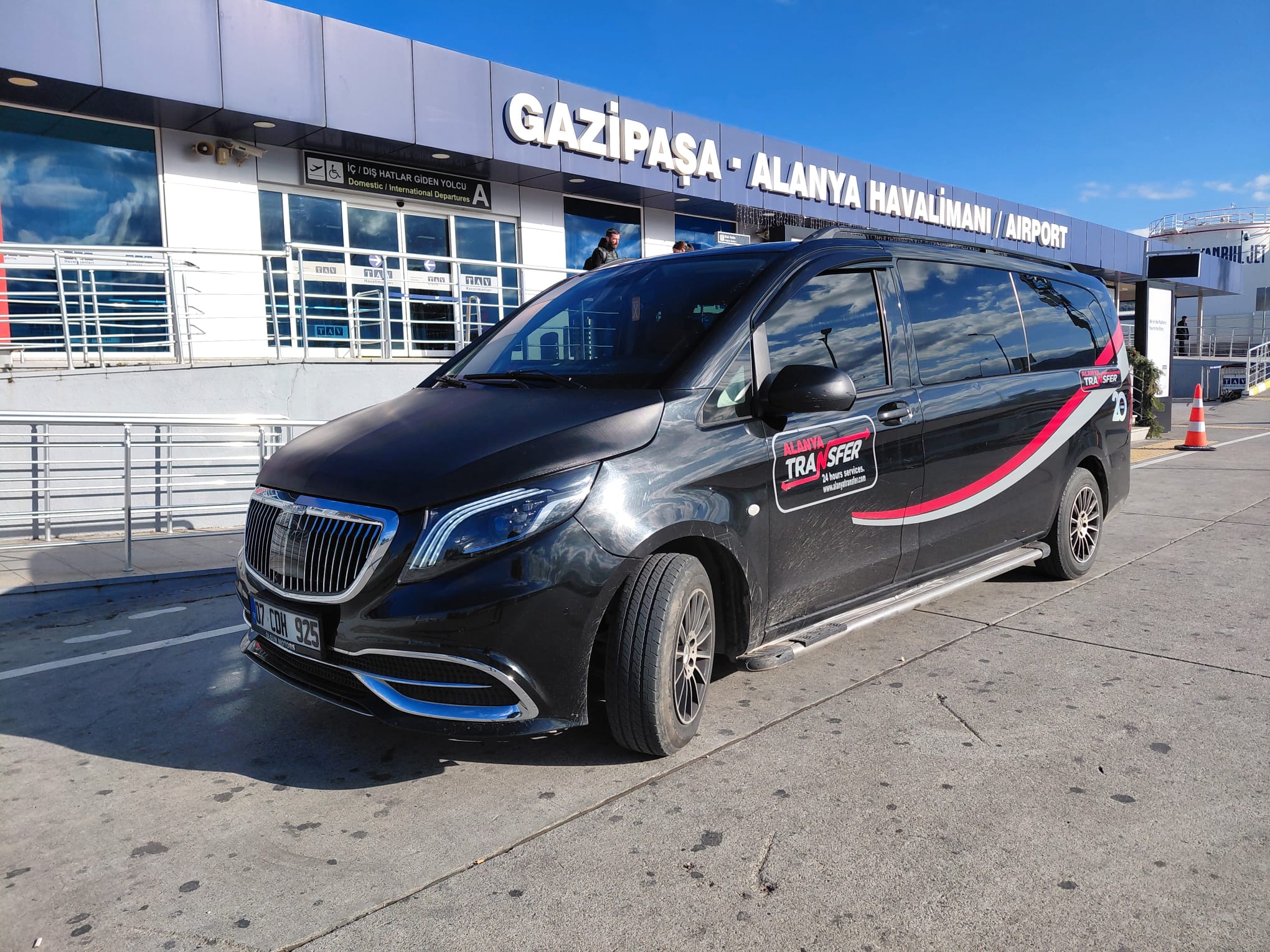 Gazipaşa Alanya Airport to Orchard Apt. Mahmutlar Private Transfer Services for Safe and Comfortable Travel