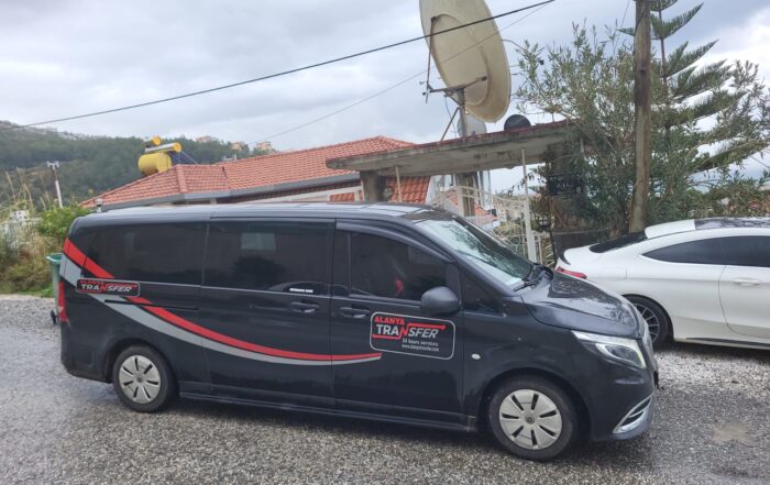 Premium VIP Transfer Services from Antalya AYT Airport to Justiniano Deluxe Resort Okurcalar for a First Class Arrival Experience