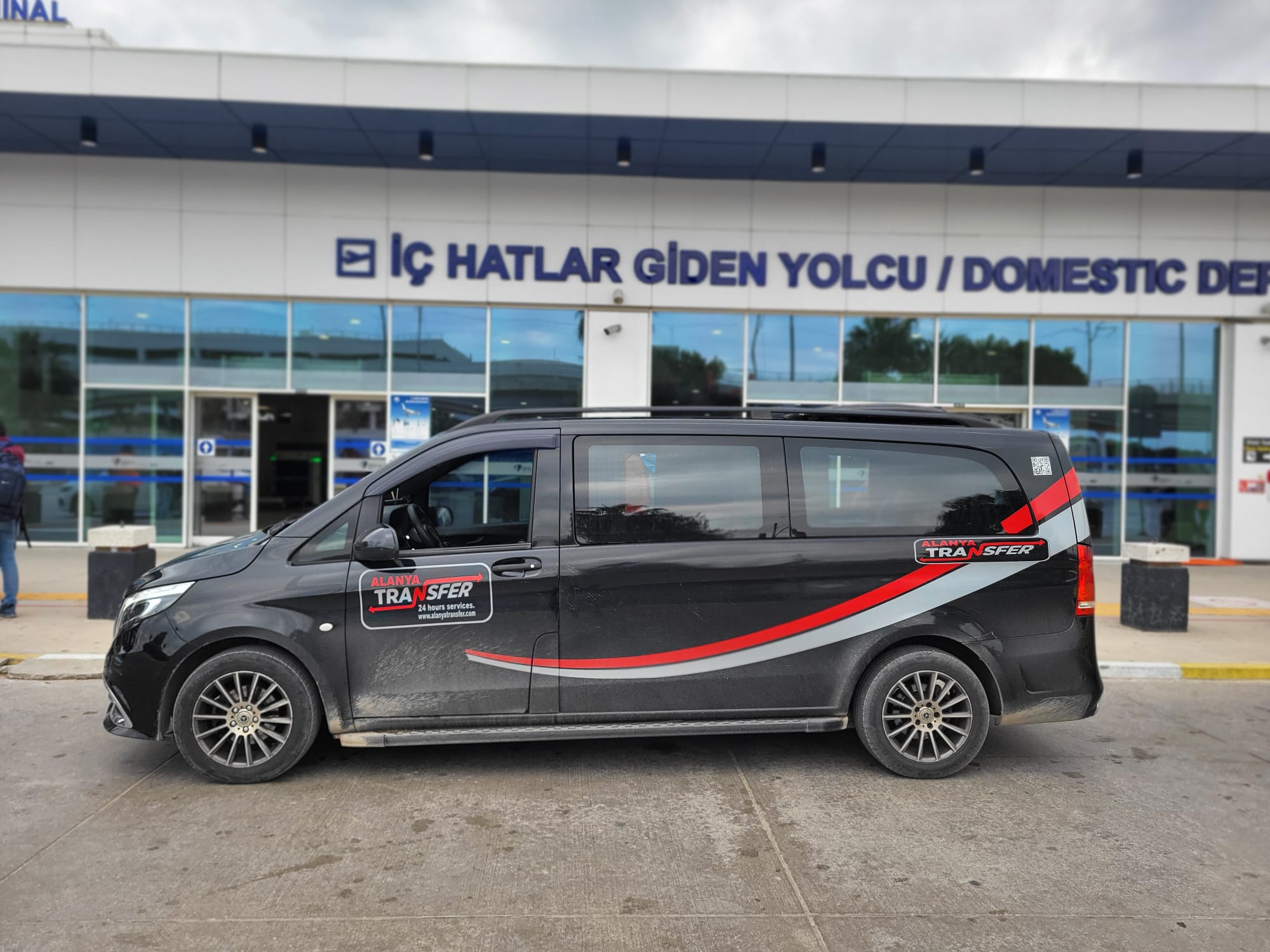 Antalya AYT Airport to Long Beach Resort Türkler VIP Transfer Services Exclusive Comfortable and 247 Private Airport Transportation