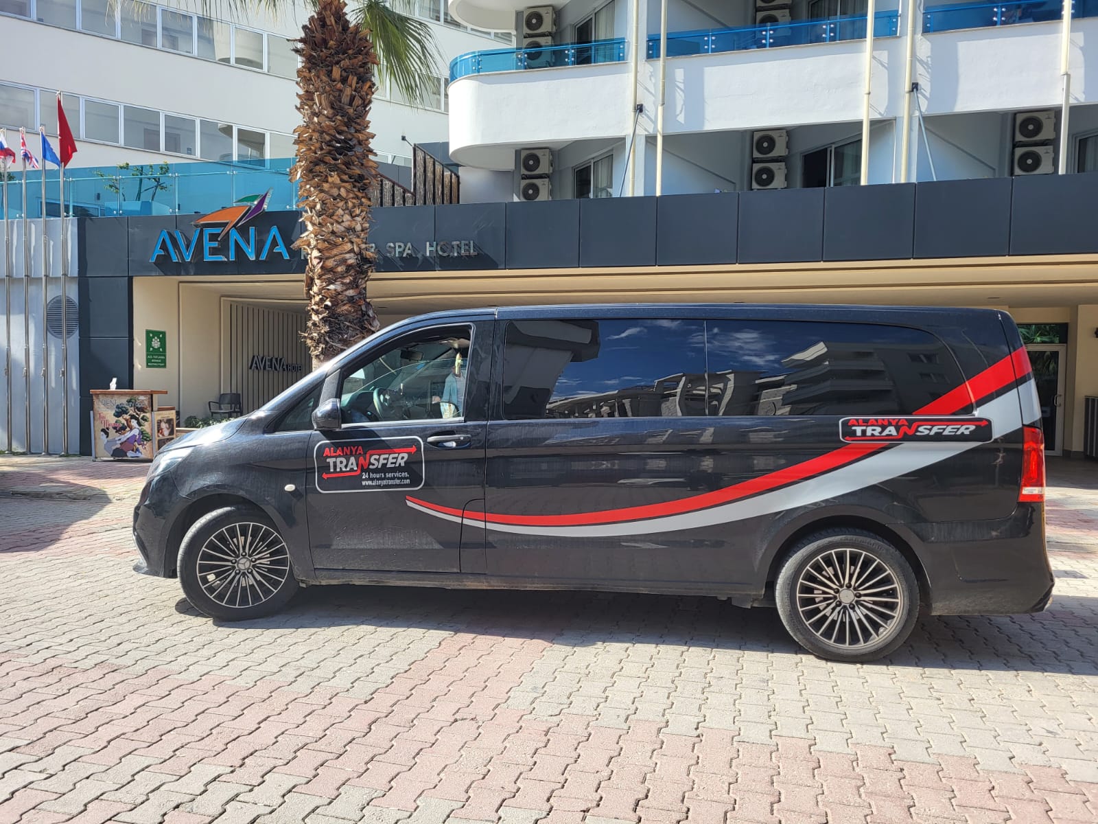 Reliable and Comfortable Side to Kemer 724 Private Transfer Services for a Safe and Stress Free Journey Along the Turkish Riviera