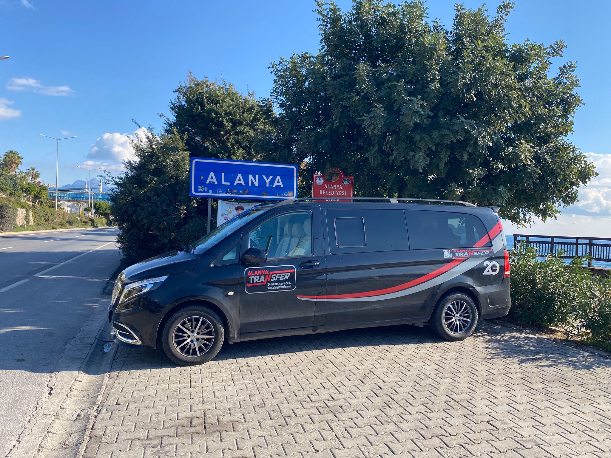 Comfortable and Reliable VIP Transfer from Antalya AYT Airport to Hatipoğlu Beach Hotel Alanya Luxury Airport Transportation Service