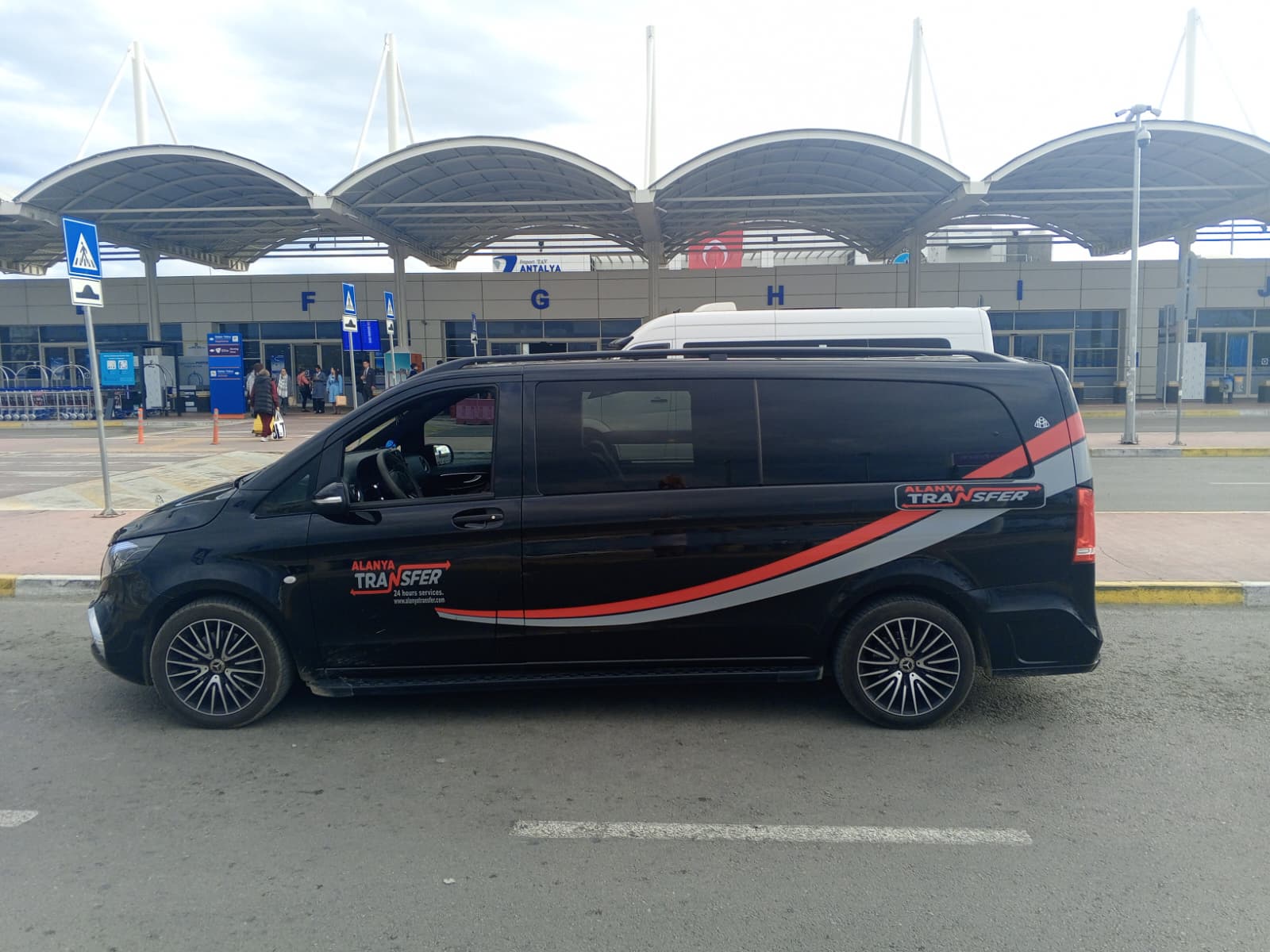 Exclusive Antalya AYT Airport to Belle Ocean Apart Hotel Alanya VIP Transfer Services for Comfortable Private and Seamless Arrival Experience in the Mediterranean Region