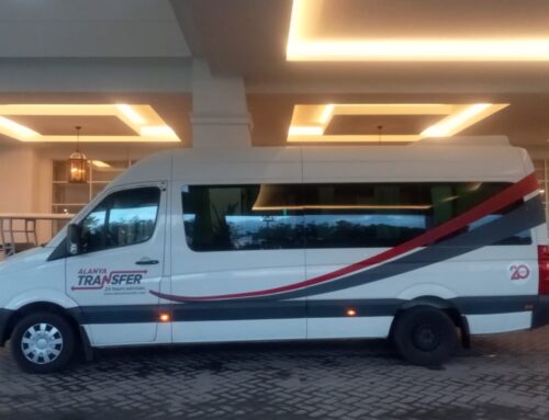 Eksklusive VIP-transfertjenester fra Antalya Lufthavn (AYT) til Miarosa Kemer Beach Hotel Çamyuva for komfortabel, hurtig og problemfri transport fra luksushoteller