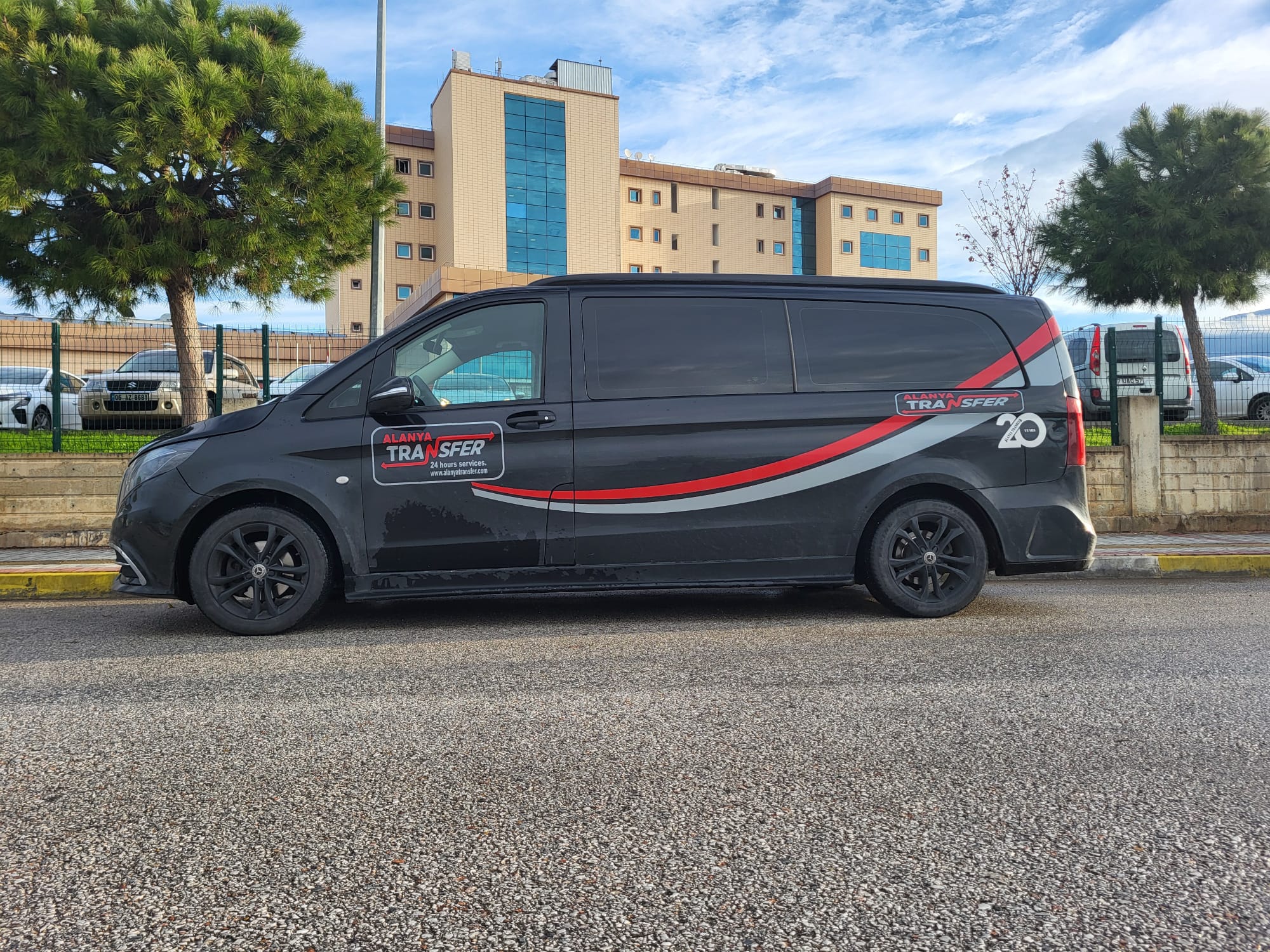 Fast and Comfortable Private Transfer Services from Gazipaşa Alanya Airport to Konak Seaside Tower Mahmutlar with Reliable Door to Door Transportation