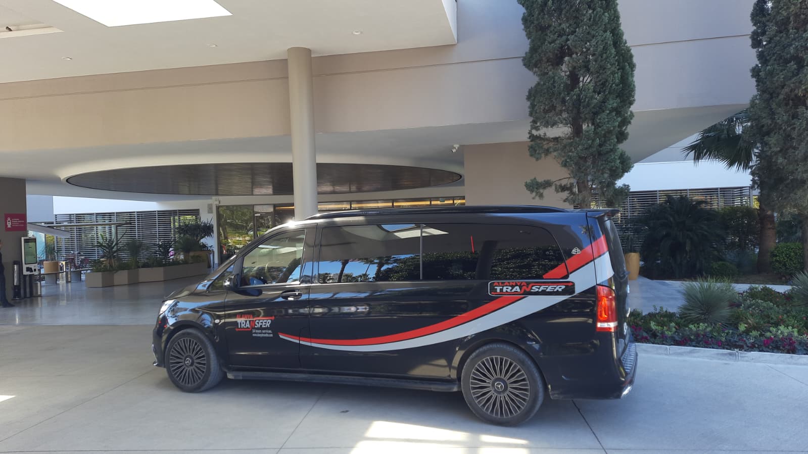 Reliable and Comfortable Kemer to Kestel 724 Private Transfer Services for Safe and Fast Travel in Antalya