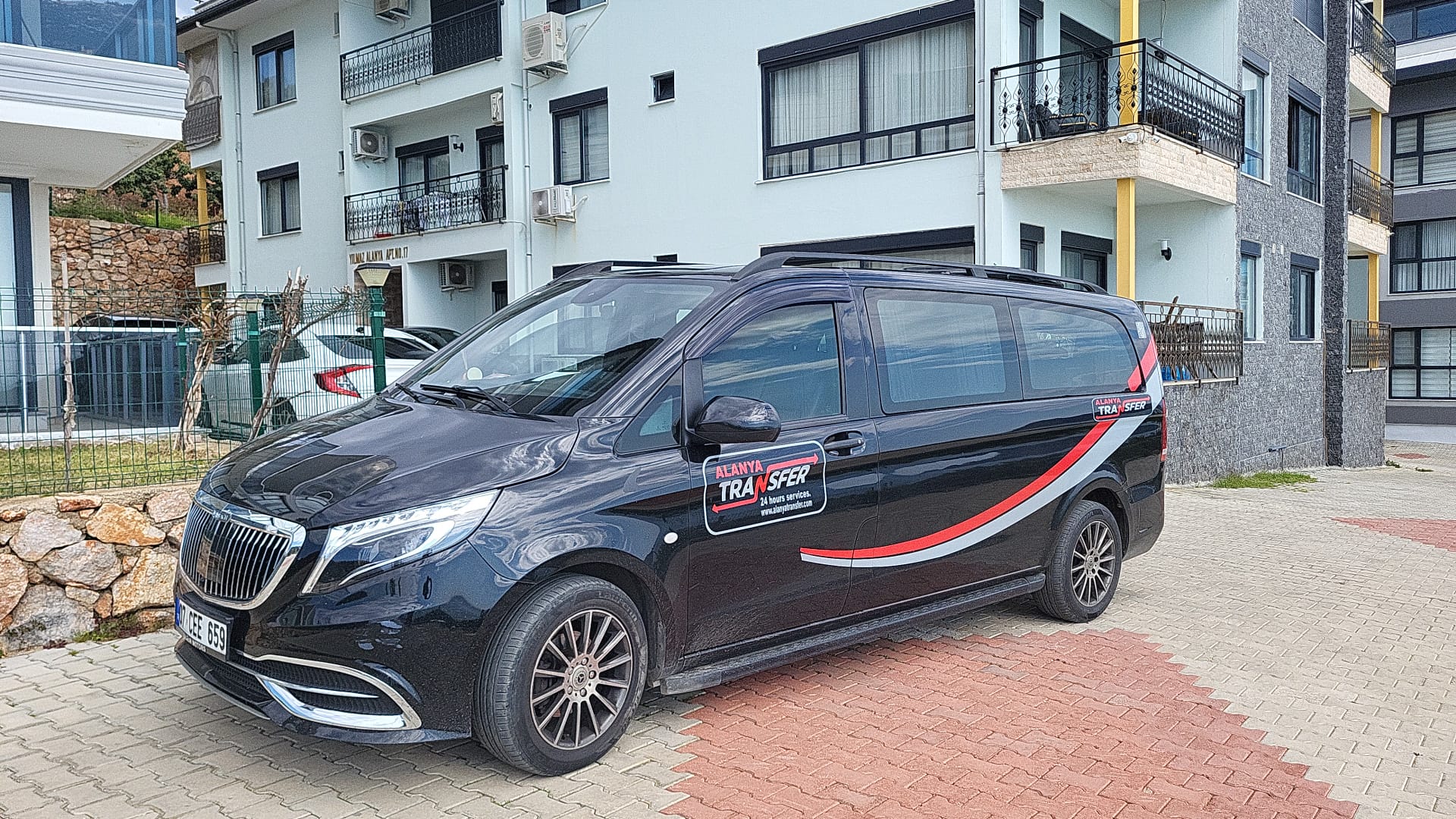 Safe and Comfortable Gazipaşa Alanya Airport to Lumion Residence Oba Alanya Private Transfer Services for Direct and Stress Free Travel