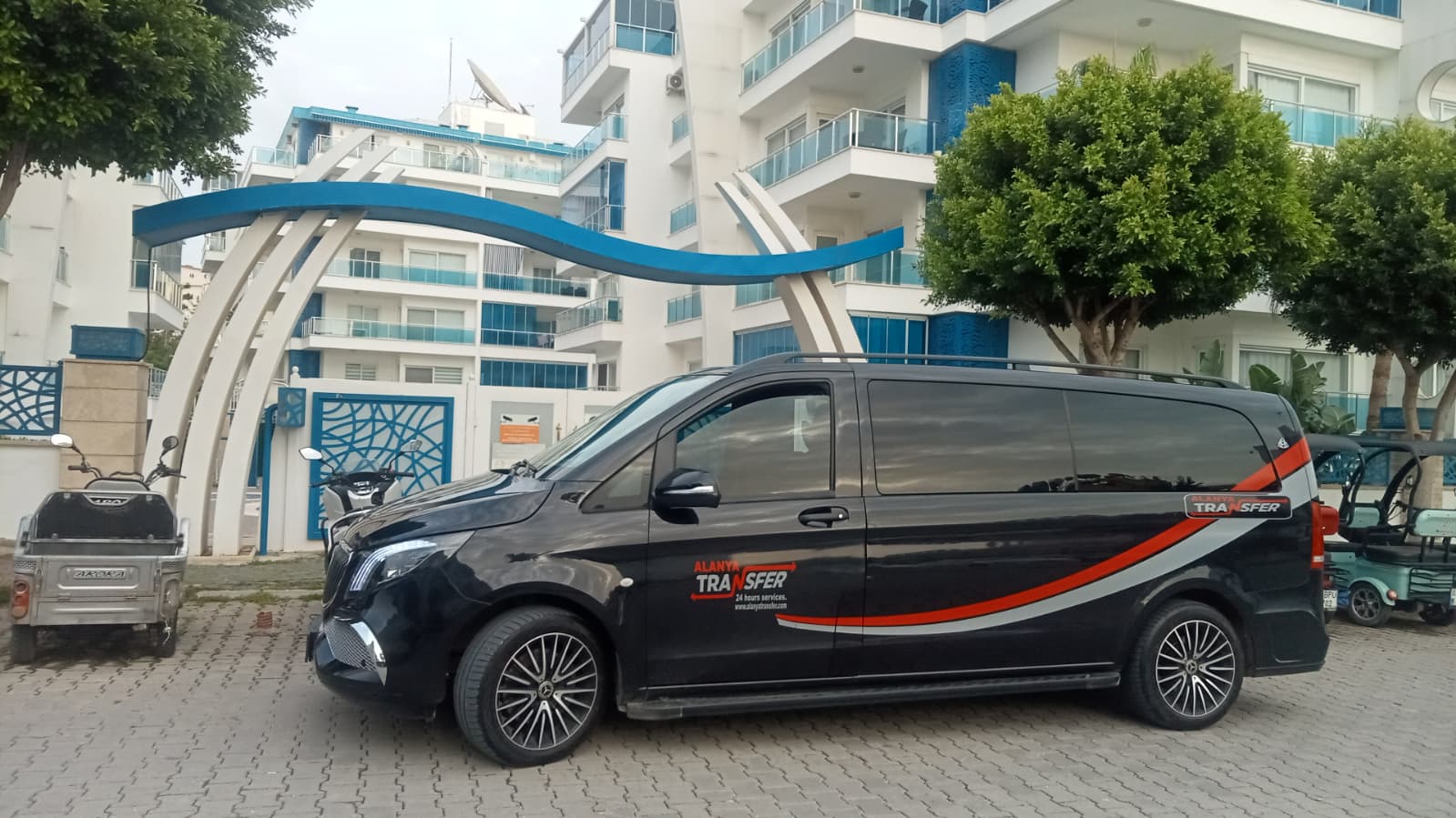 Comfortable Gazipaşa Alanya Airport to Emerald Towers Avsallar Private Transfer Services for Fast and Secure Direct Hotel Transportation