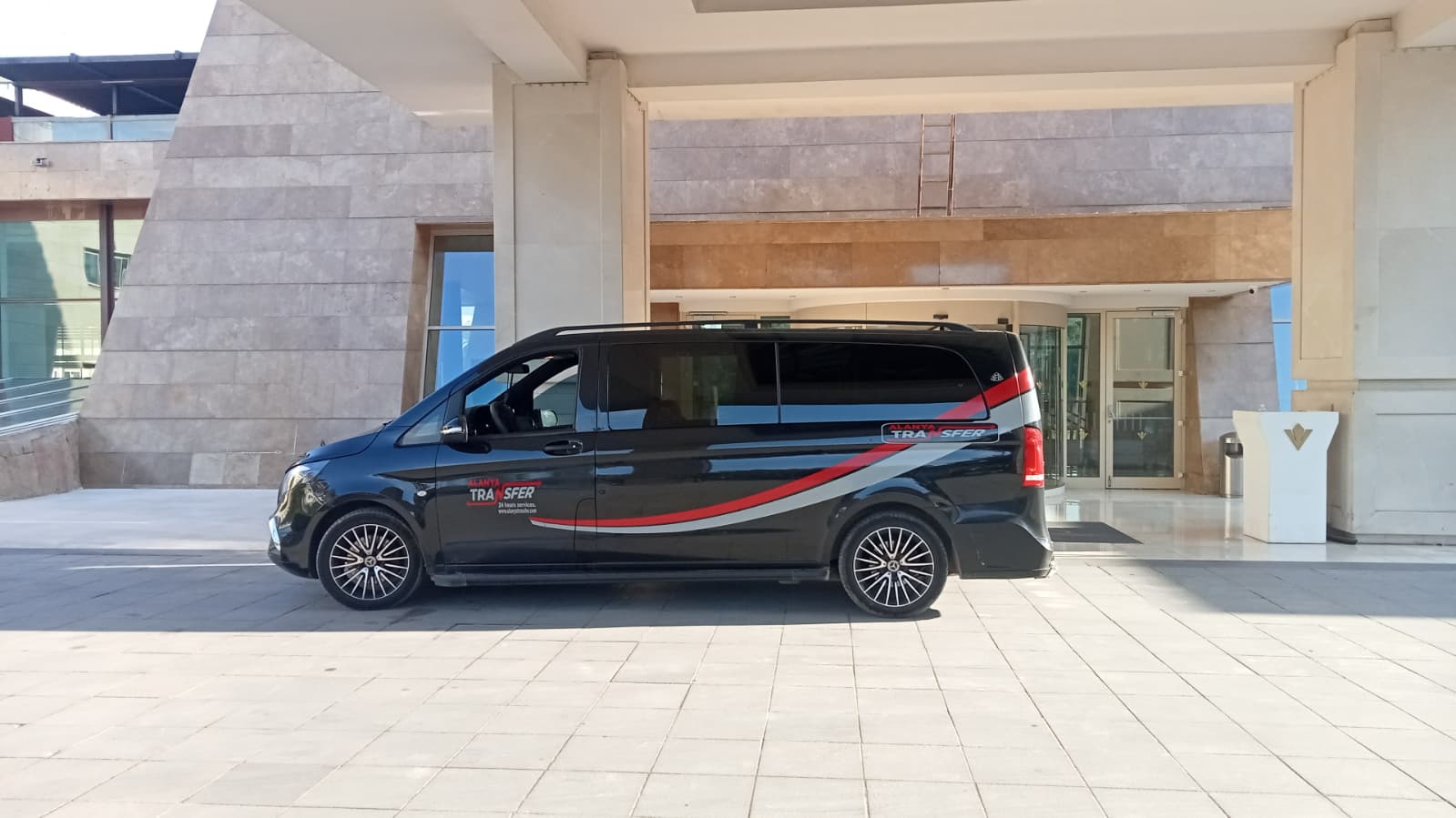 Comfortable and Direct Gazipaşa Alanya Airport to C Lounge Cleopatra Residence Alanya Private Transfer Services for Fast and Stress Free Hotel Arrival