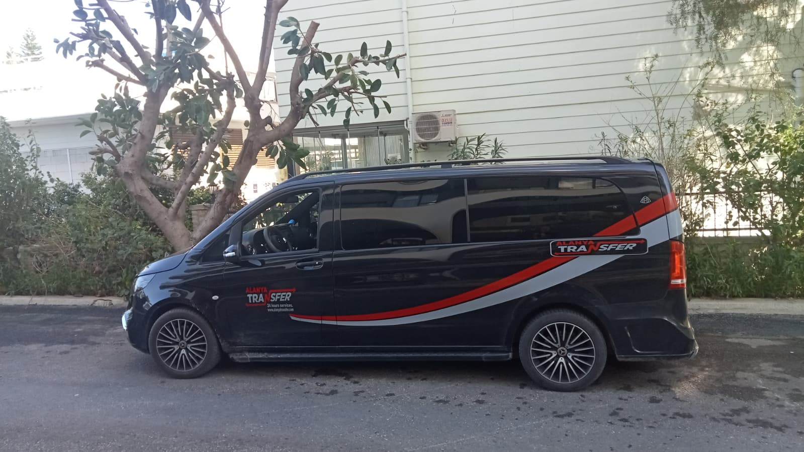 Comfortable and Reliable Private Transfer Services from Gazipaşa Alanya Airport to Modern Residence Oba Alanya for Safe Fast and Stress Free Hotel Arrival Experience