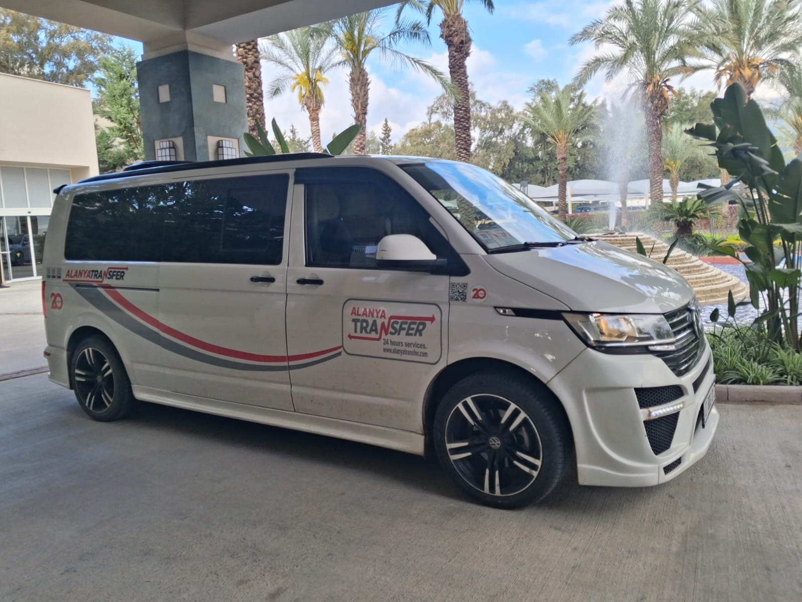 Exclusive Antalya AYT Airport to Riviera Zen Hotel Alanya VIP Transfer Service Offering Private Comfortable and Direct Luxury Airport Transportation
