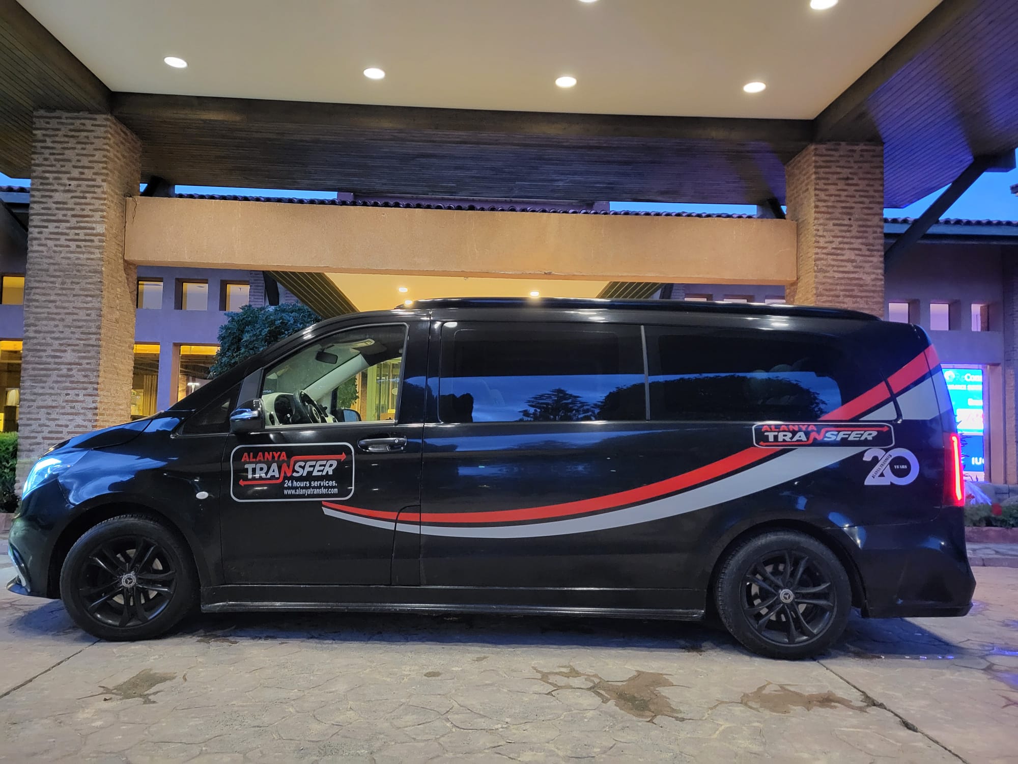 Fast Comfortable and Exclusive VIP Transfer Services from Antalya Airport (AYT) to Delphin Imperial Hotel Lara for a Premium Start to Your Luxury Antalya Holiday