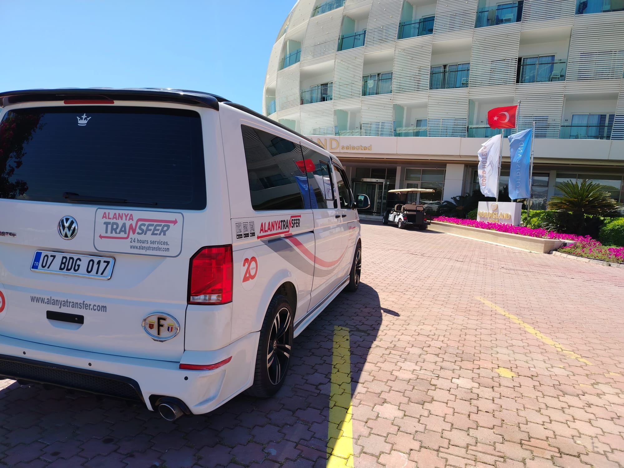 Antalya AYT Airport to Arabella World Hotel Avsallar VIP Transfer Service for a Smooth and Private Holiday Arrival