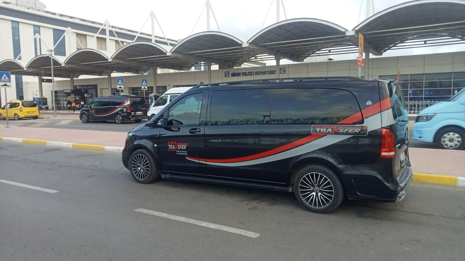 Antalya AYT Airport to Galeri Resort Hotel Okurcalar VIP Transfer Services for a Comfortable and Private Holiday Arrival