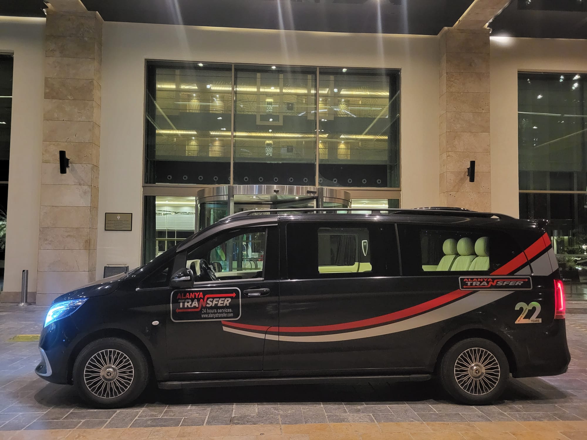 Antalya AYT Airport to TUI Blue Hotel Side VIP Transfer Services for a Premium Holiday Arrival