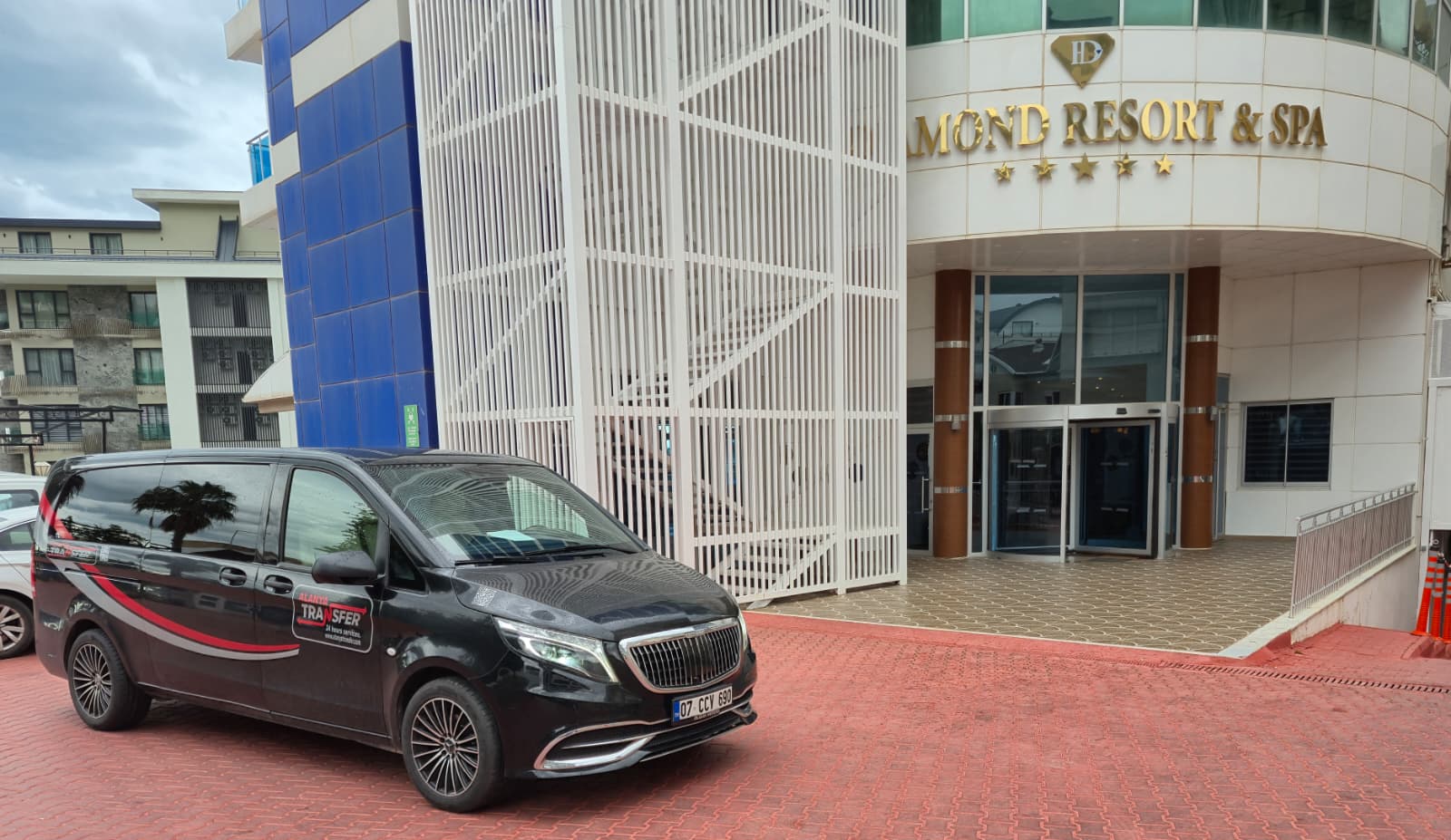 Comfortable and Safe Türkler to Kızılot 724 Transfer Services for Holiday Travelers in Antalya