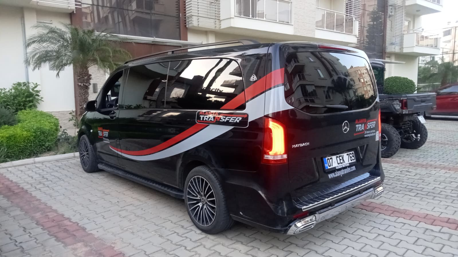 Exclusive Gazipaşa Alanya Airport to Diamond Garden Villaları Alanya Private Transfer Services for Luxury Comfortable and Reliable Holiday Transportation