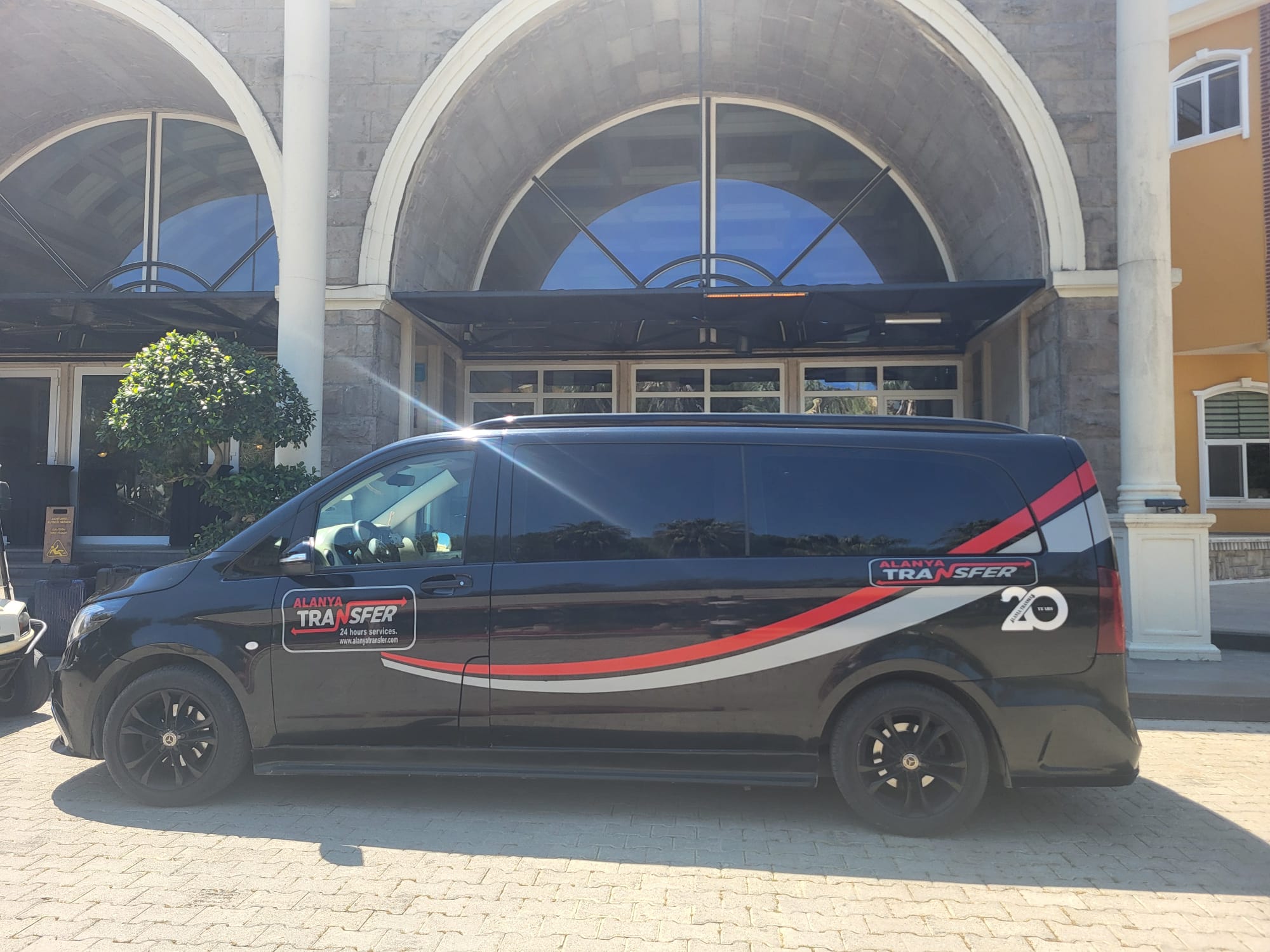 Fast and Exclusive Antalya AYT Airport to Modern Saraylar Hotel Avsallar VIP Transfer Services for Comfortable and Stress-Free Hotel Transportation