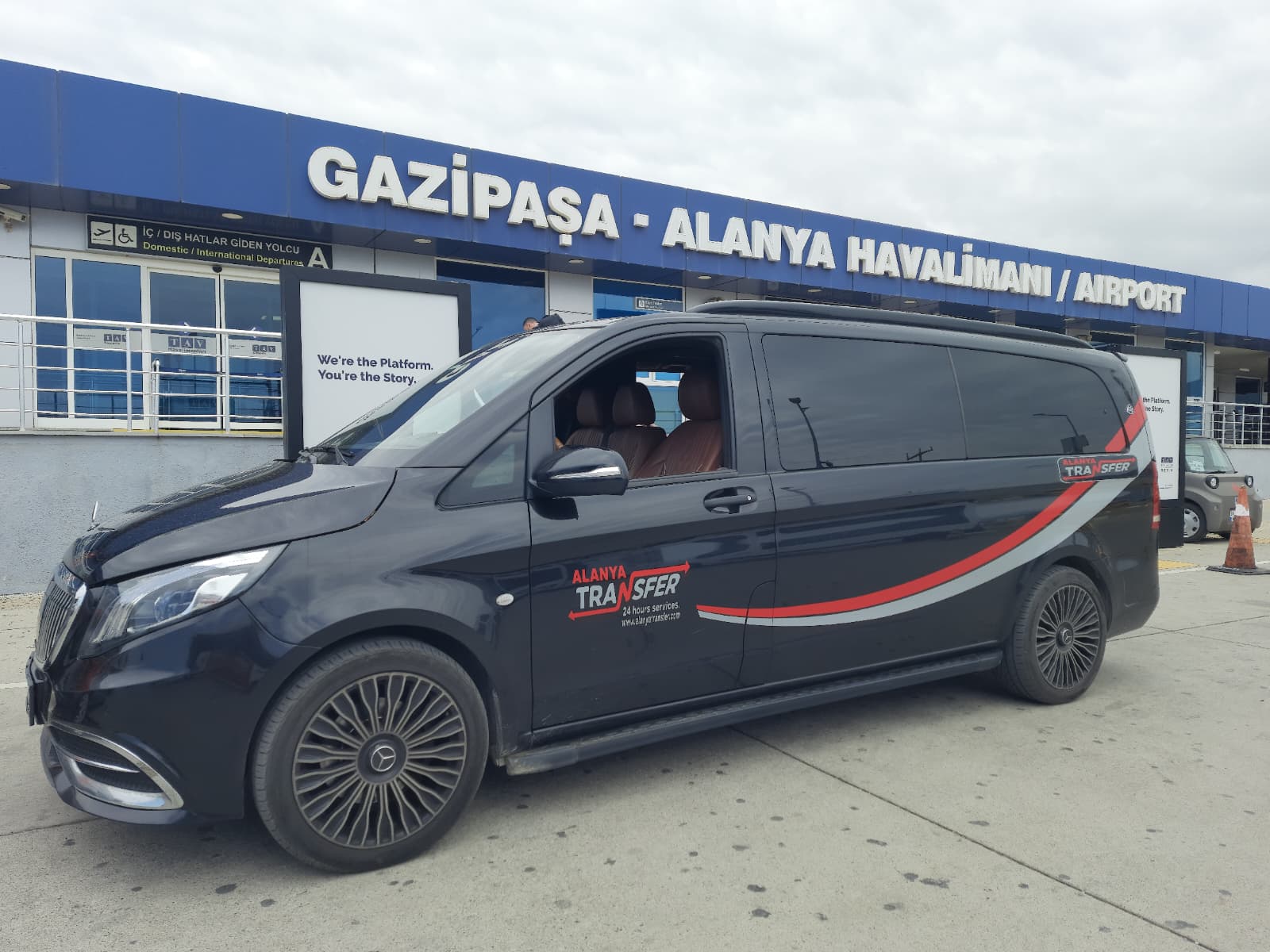 Gazipaşa Alanya Airport to Vega Icon Residence Oba Alanya Private Transfer Services for a Comfortable Door-to-Door Arrival