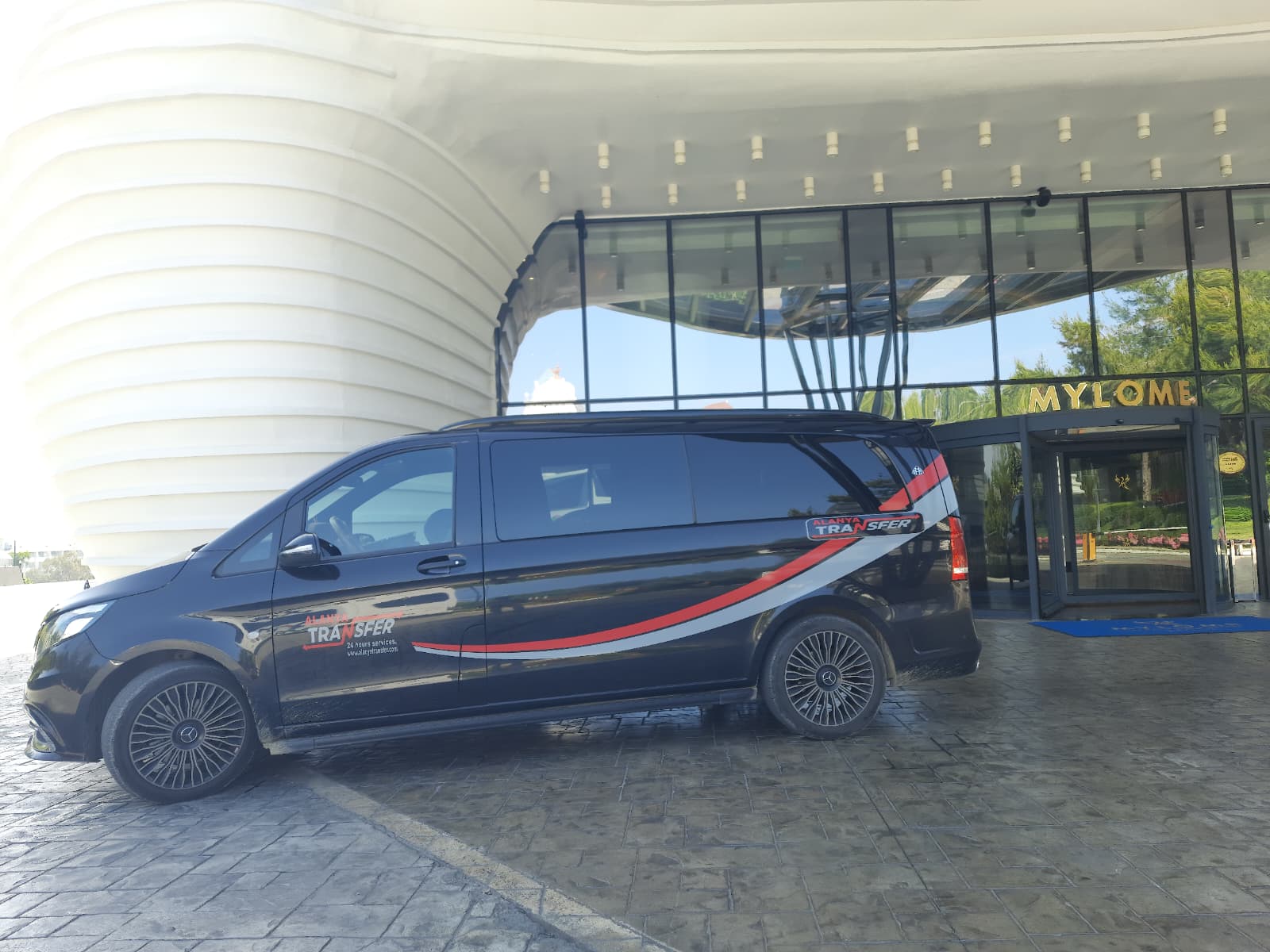 Premium Antalya AYT Airport to Gold Island Hotel Türkler VIP Transfer Services for a Comfortable Holiday Journey