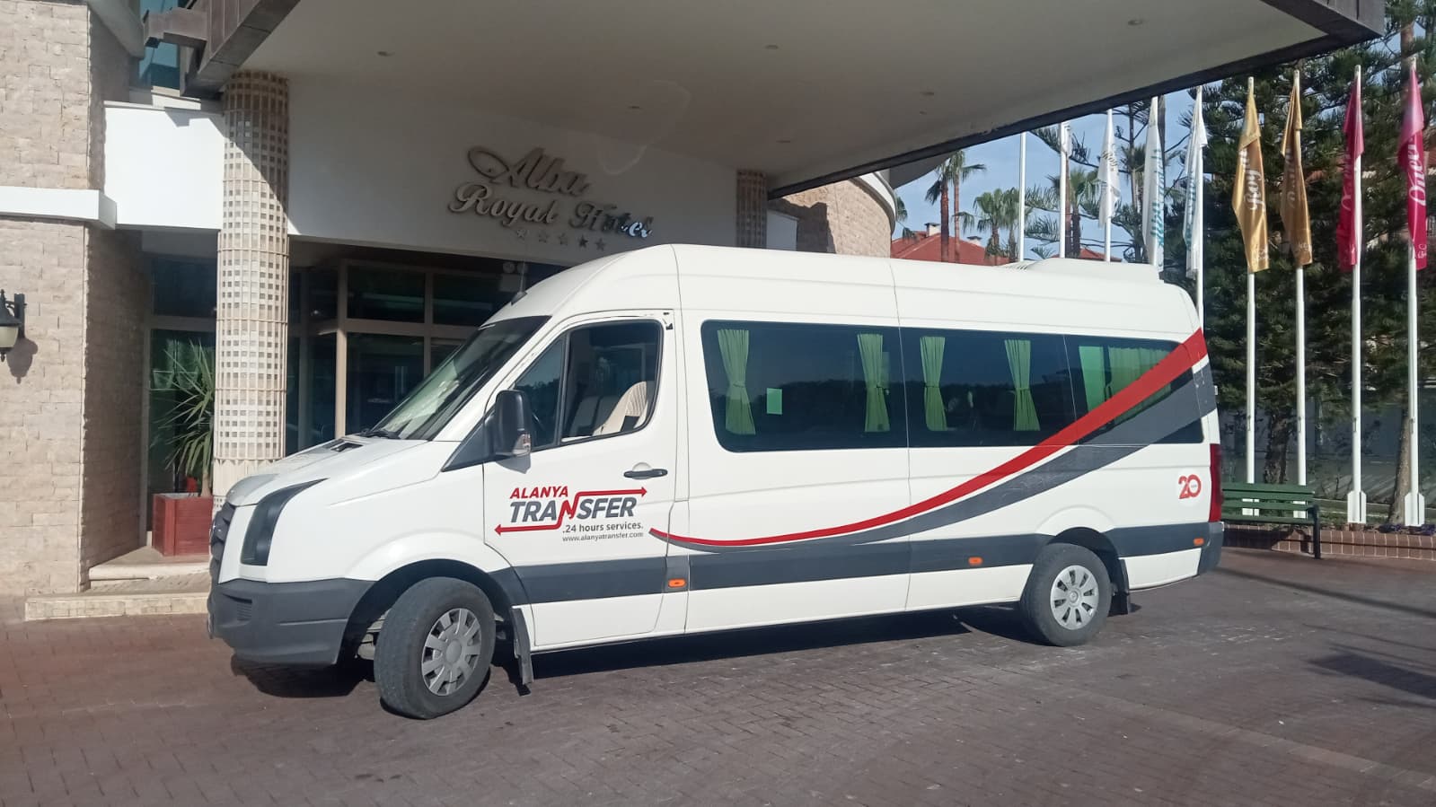 Reliable and Comfortable Mahmutlar to Kızılot 724 Private Transfer Services for Safe Fast and Stress Free Travel Along the Antalya Coastline
