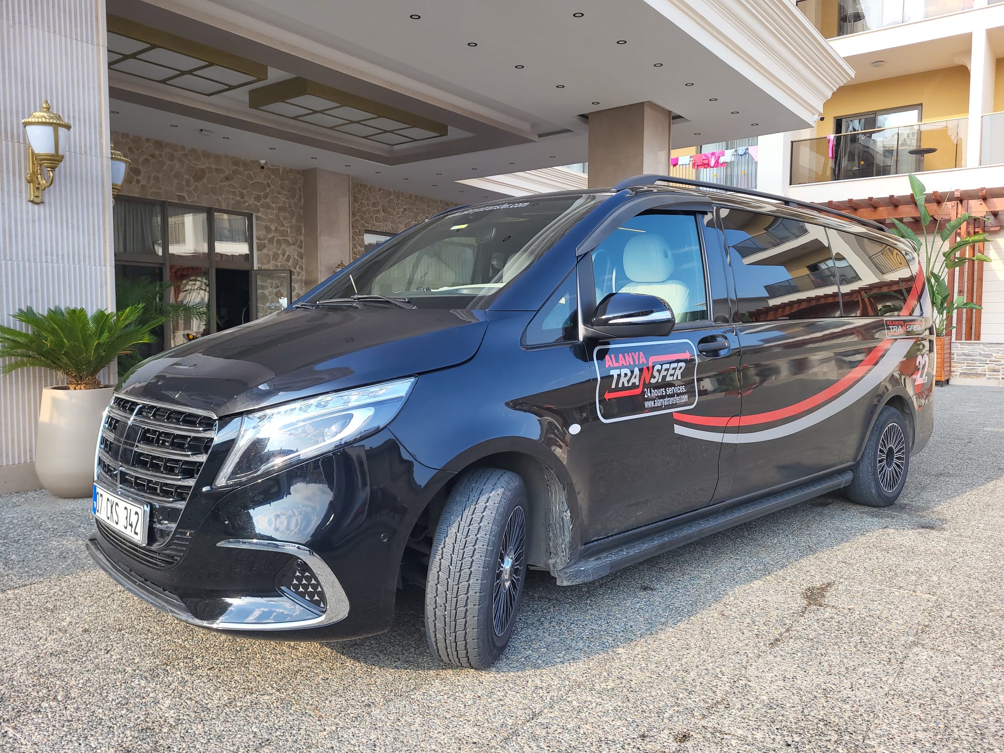 VIP Transfer from Antalya AYT Airport to Azura Deluxe Resort Hotel Avsallar with Direct Holiday Comfort