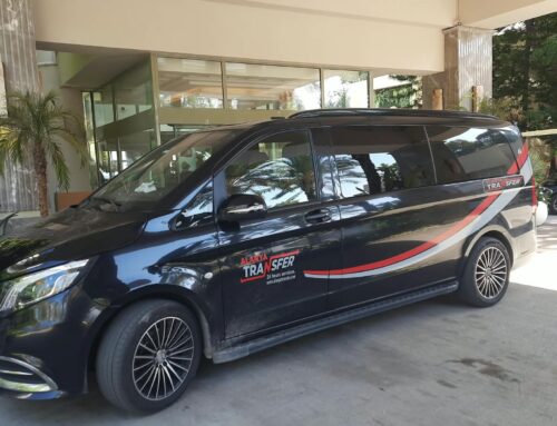 VIP-Privattransfer vom Flughafen Antalya (AYT) zum Royal Holiday Palace in Lara
